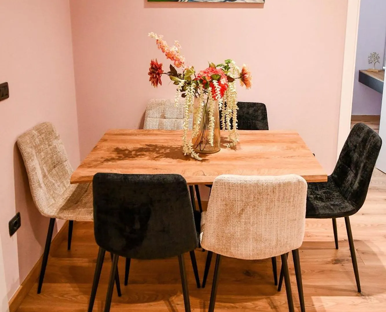 שקודר Hata Luxury Apartments אלבניה