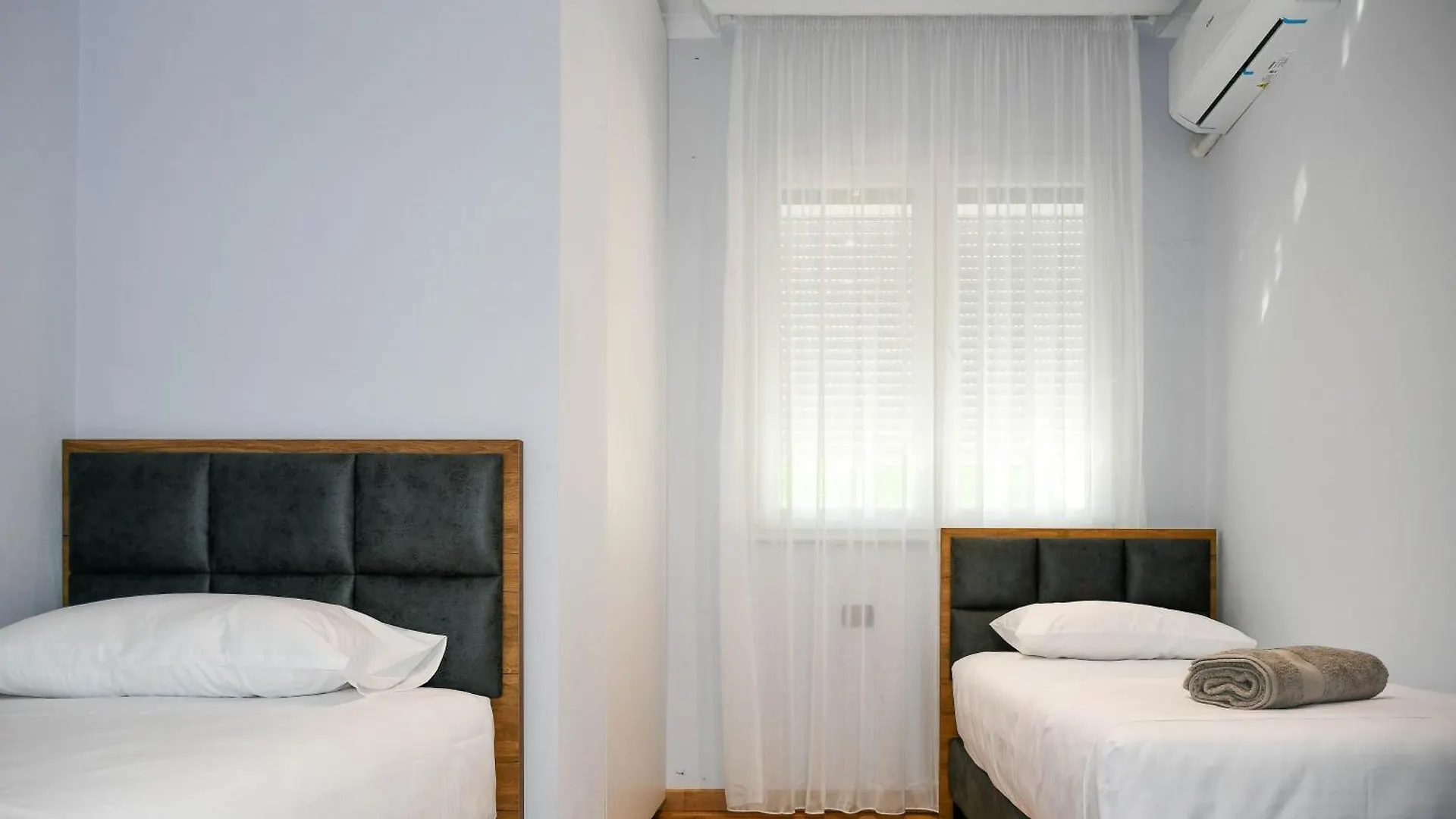 שקודר Hata Luxury Apartments